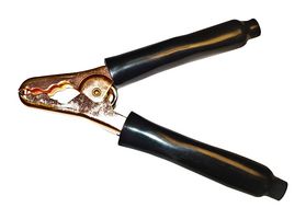 BU-41C-0 - Large Battery Clip with Insulator, 400A, Copper, Black