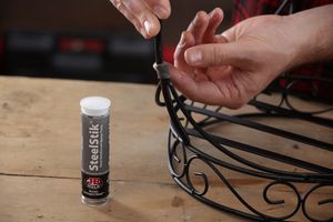 8267UK - SteelStik High Strength 5 Minute Quick Setting Steel Reinforced Epoxy Putty, 57g