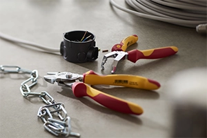 Pliers, Cutters & Strippers